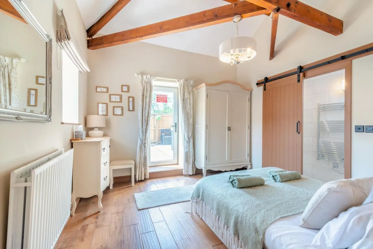 The Old Moat Barn - With Private Hot Tub Villa Stockton-on-Tees 0*,  United Kingdom